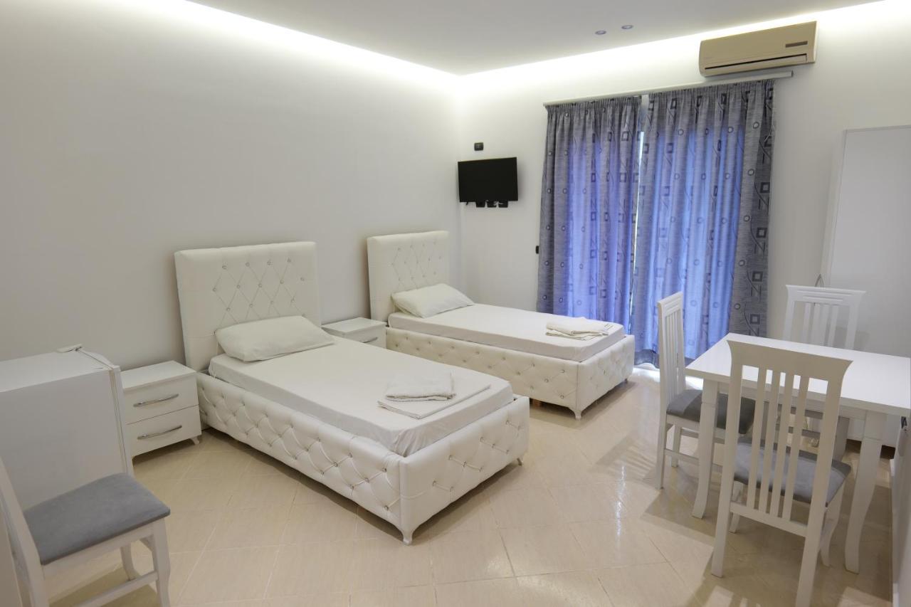 Hotel Dior Saranda Kültér fotó