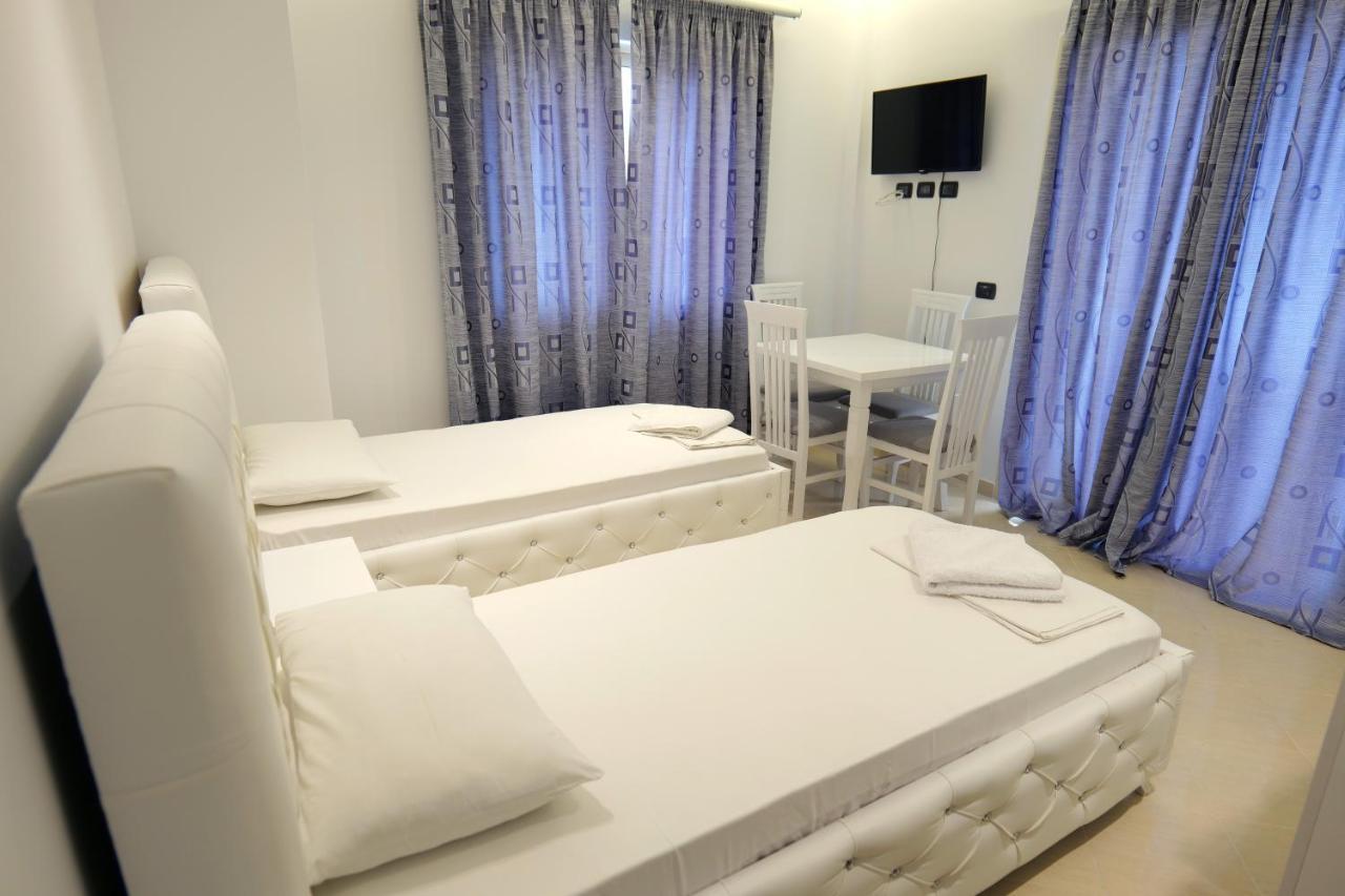 Hotel Dior Saranda Kültér fotó
