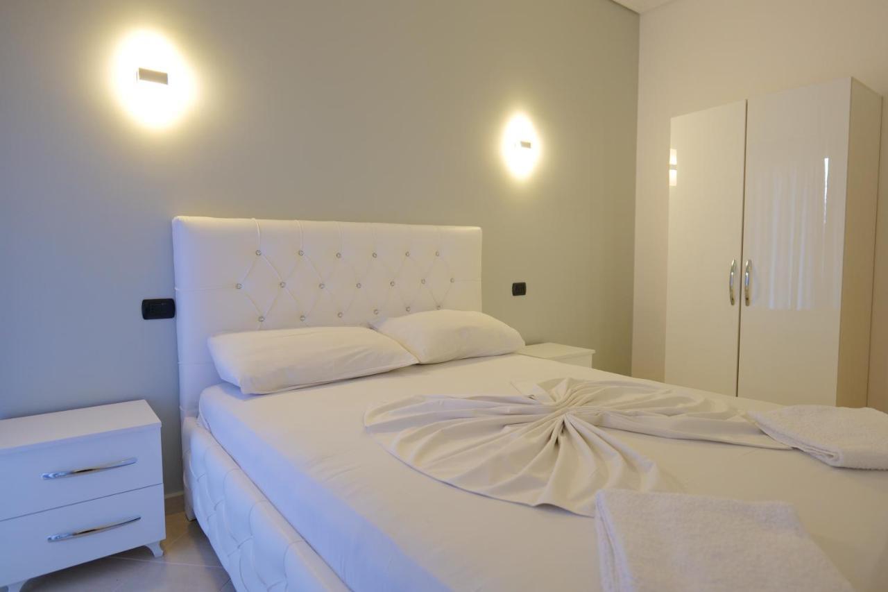 Hotel Dior Saranda Kültér fotó